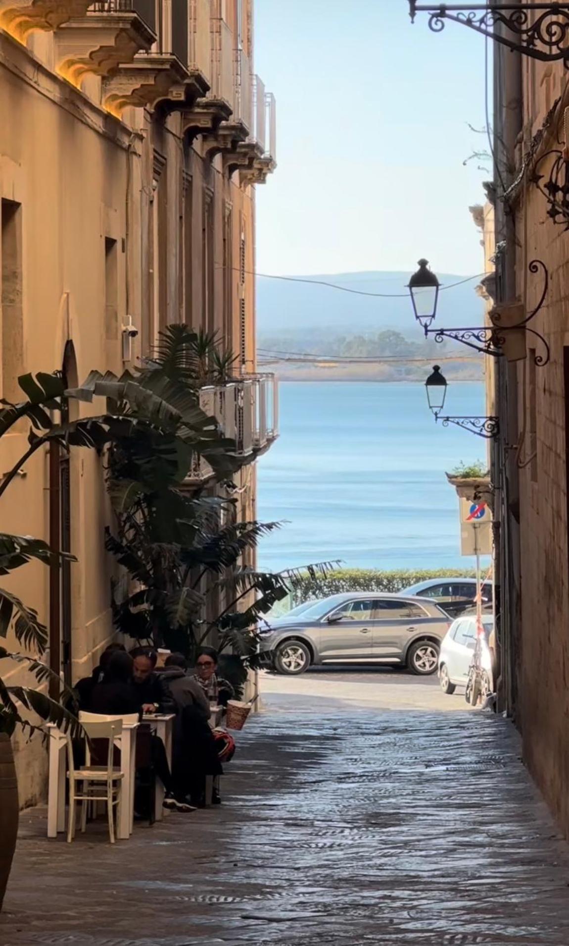 Apartamento La Perla Sul Cortile Syracuse Exterior foto